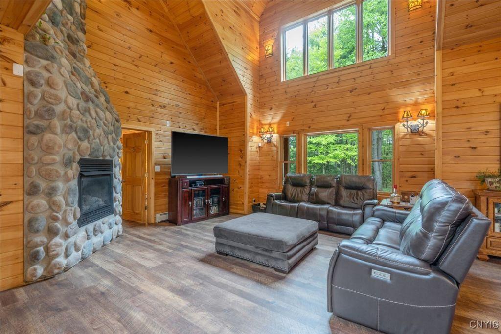 Cleveland, New York, 13042, United States, 4 Bedrooms Bedrooms, ,4 BathroomsBathrooms,Residential,For Sale,1821145