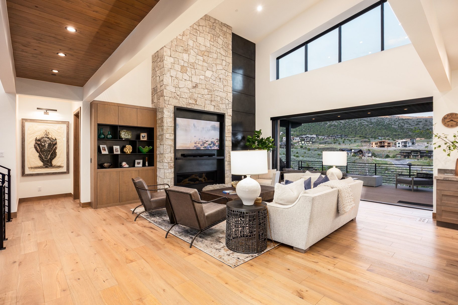  New Mountain Contemporary Home on Rare Double Lot with Timp Views - 物件實景