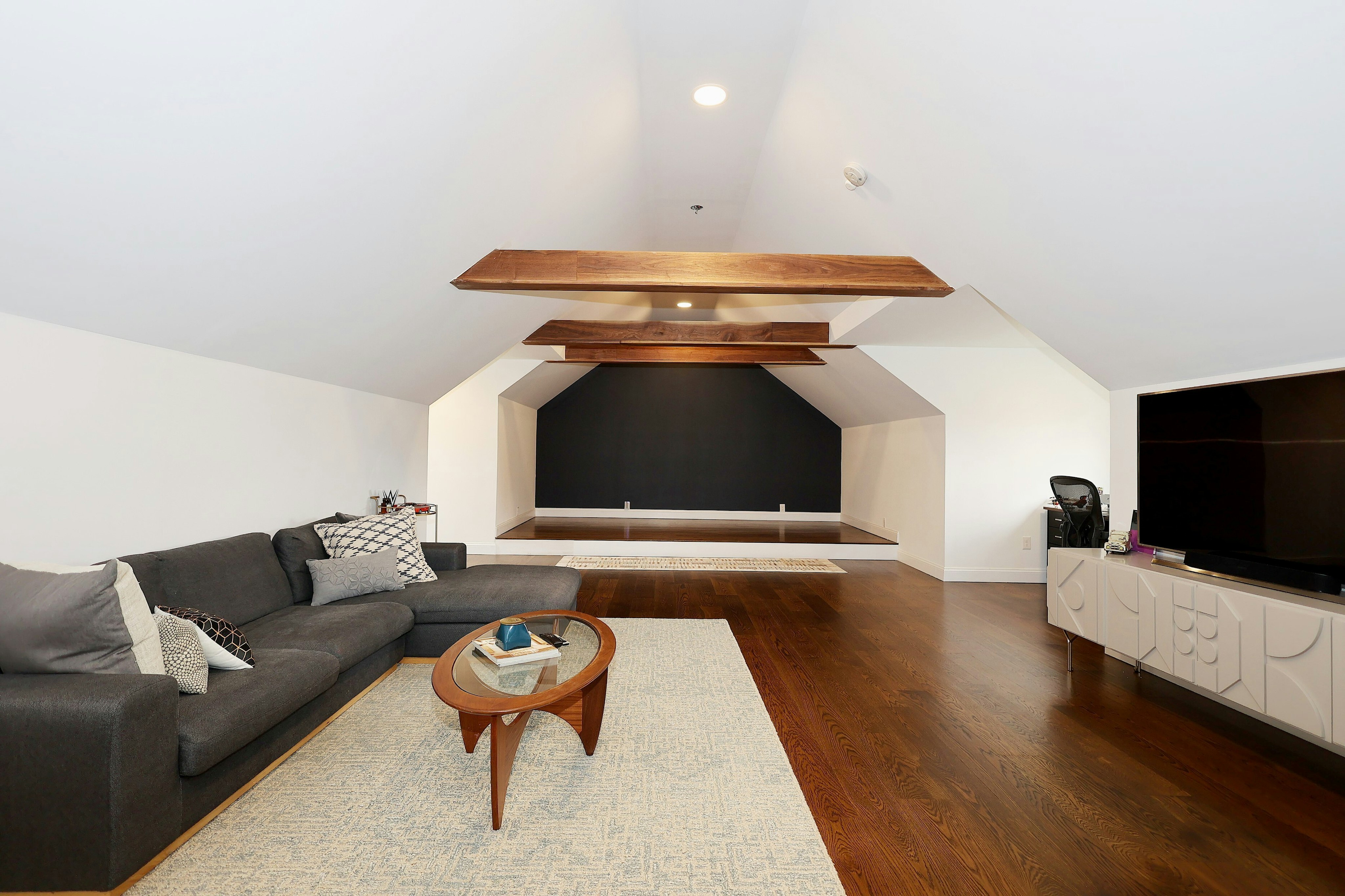  Impeccable Shingle Style Country Cape - 物件實景