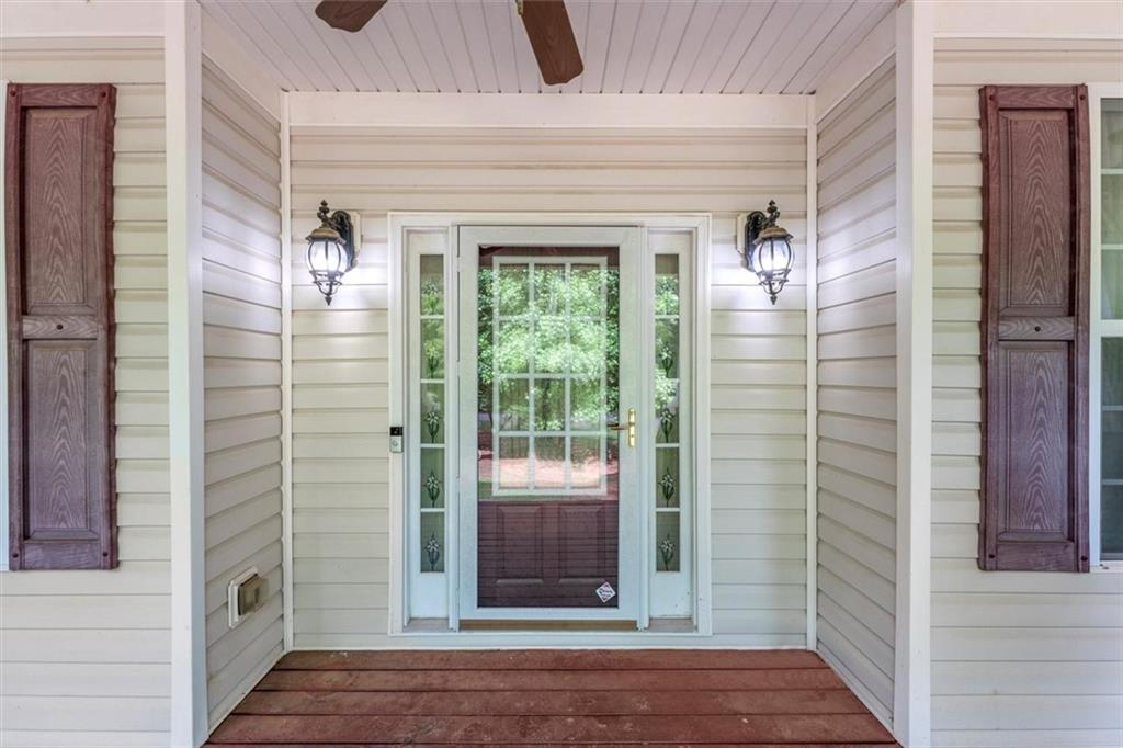 Commerce, Georgia, 30530, United States, 5 Bedrooms Bedrooms, ,4 BathroomsBathrooms,Residential,For Sale,1826945