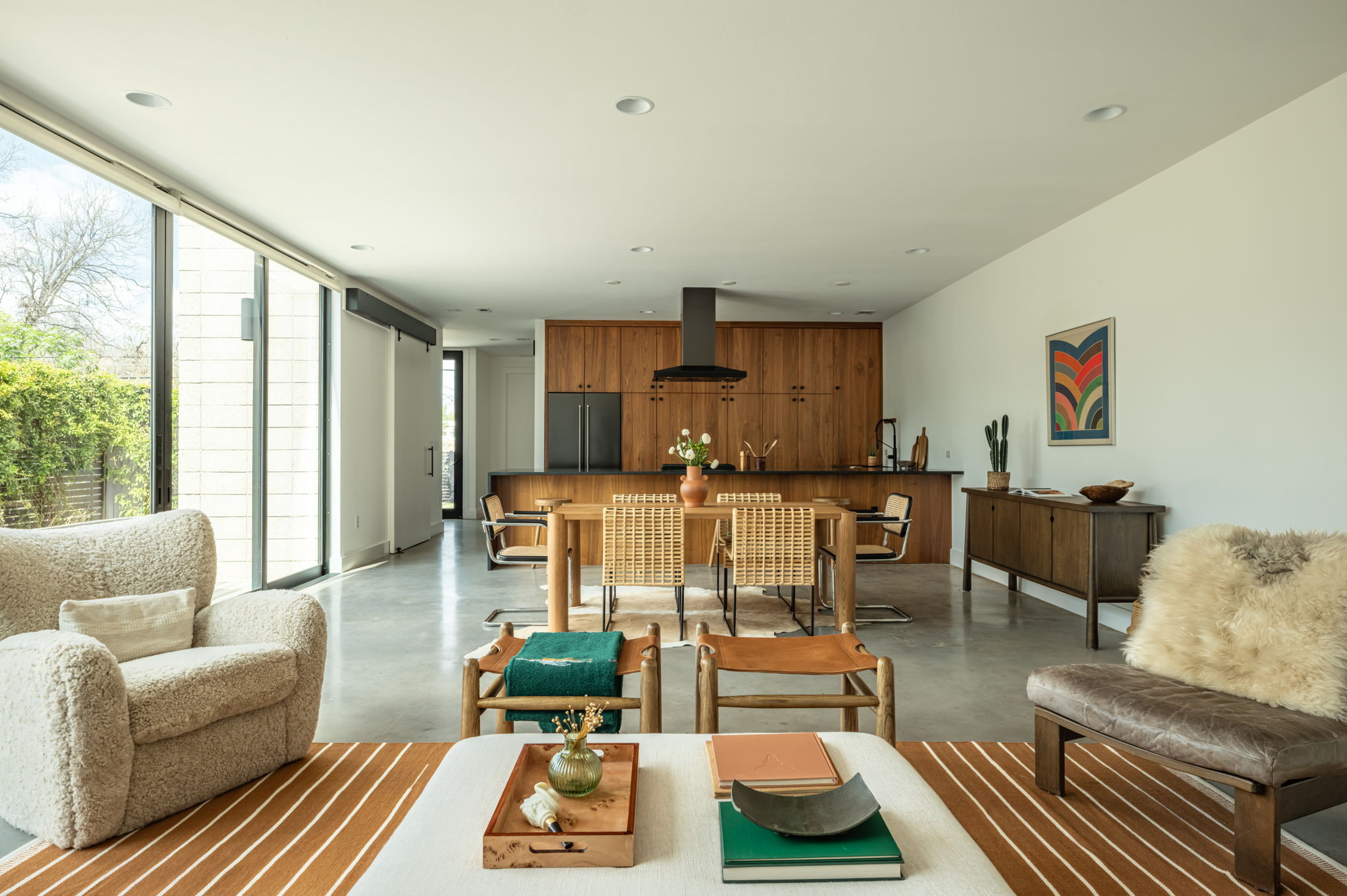  E. 2nd Sancuarty - 物件實景