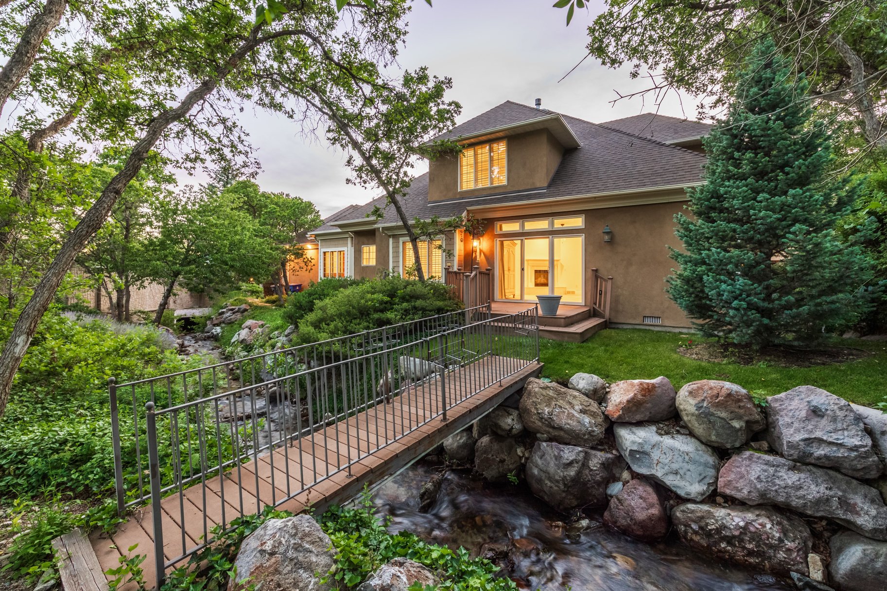  Private Gated Cottonwood Heights Retreat With Seasonal Stream & Mountain views - 物件實景