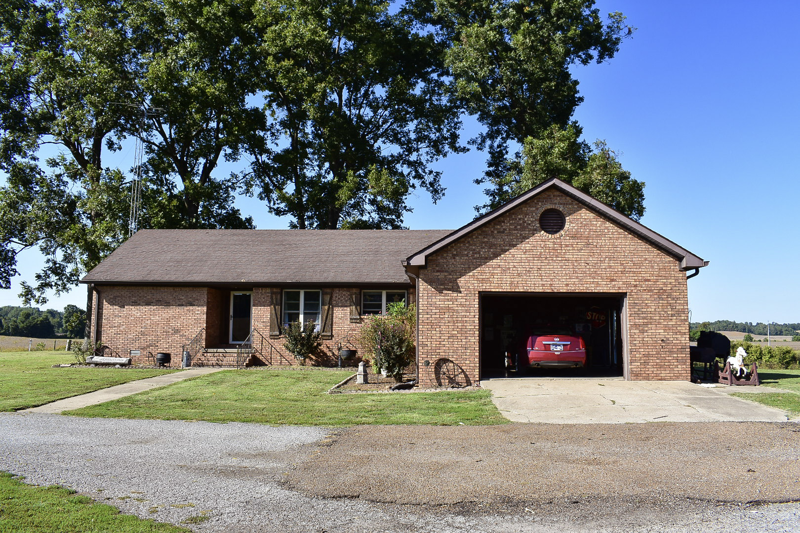 Troy, Tennessee, 38260, United States, 3 Bedrooms Bedrooms, ,2 BathroomsBathrooms,Residential,For Sale,1981685