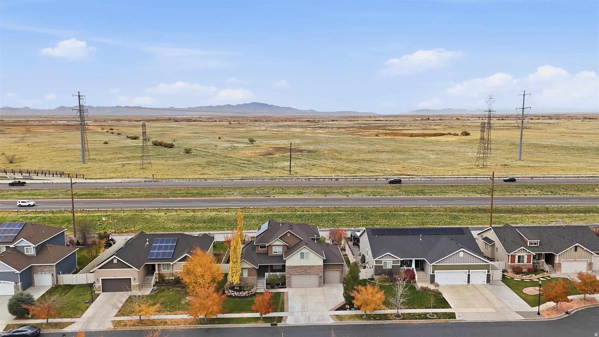 Woods Cross, Utah, 84087, United States, 6 Bedrooms Bedrooms, ,3 BathroomsBathrooms,Residential,For Sale,2002184