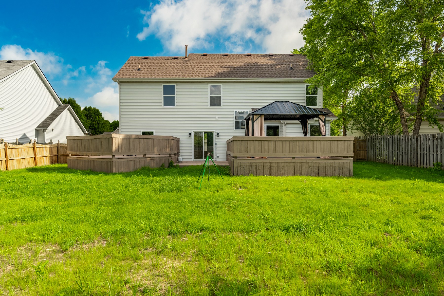  Beautifully Remodeled Geist-Area 4 Bedroom Home - 物件實景