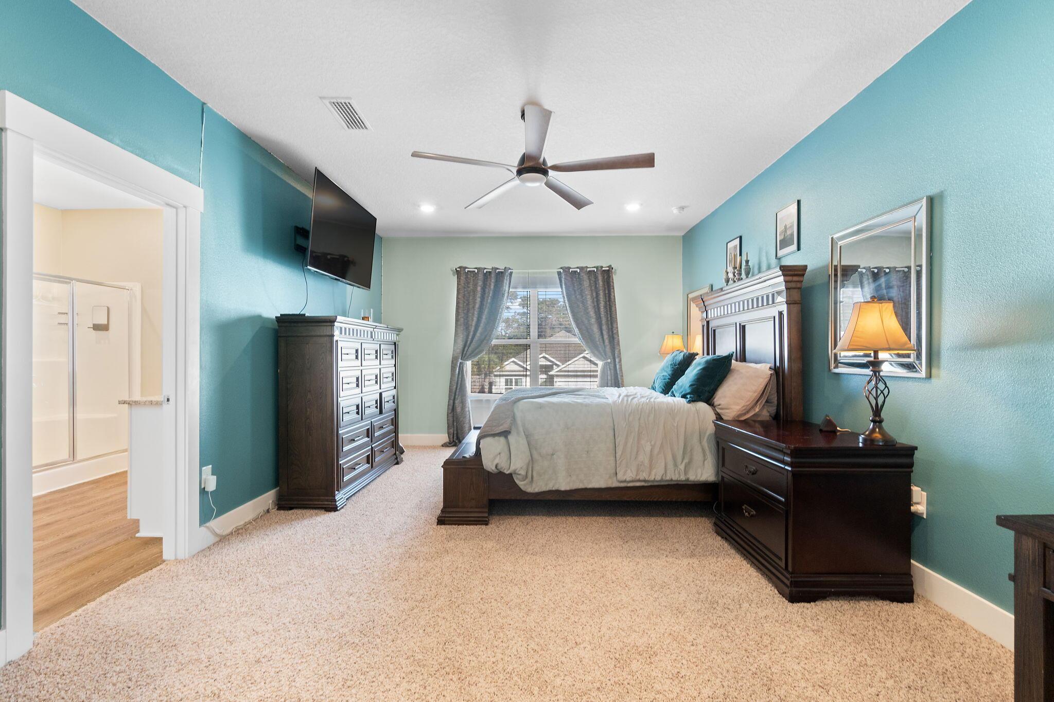 Gulf Breeze, Florida, 32563, United States, 5 Bedrooms Bedrooms, ,3 BathroomsBathrooms,Residential,For Sale,1934954