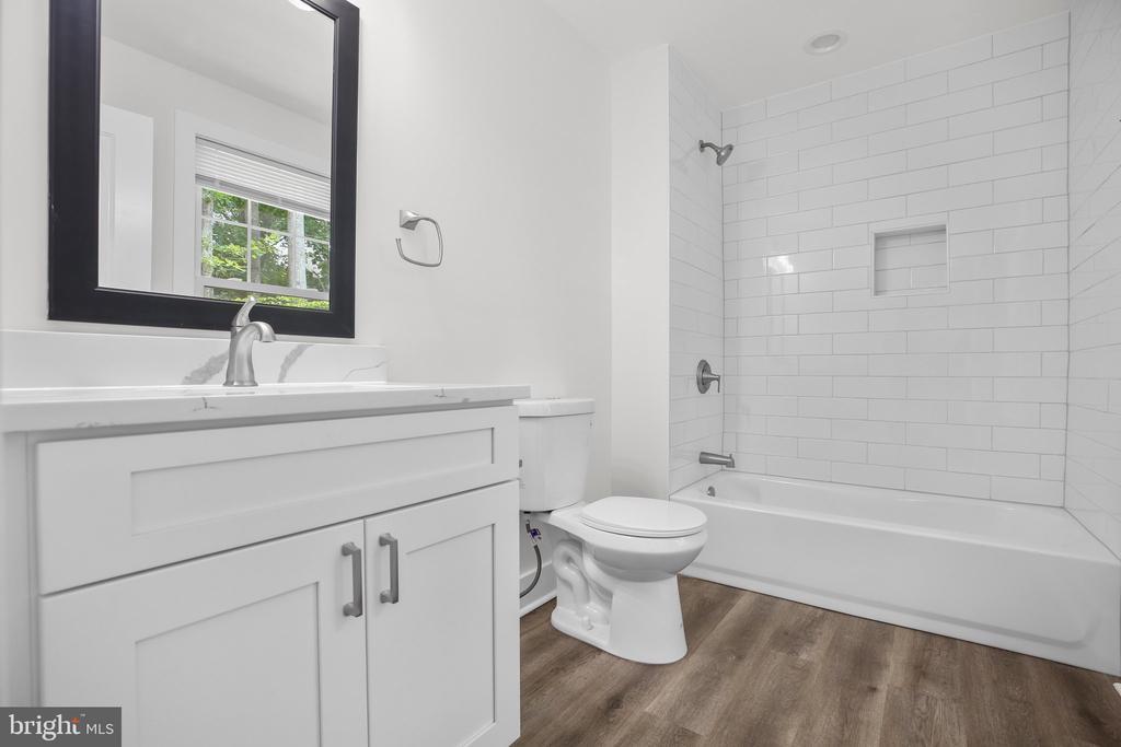 Fredericksburg, Virginia, 22408, United States, 4 Bedrooms Bedrooms, ,4 BathroomsBathrooms,Residential,For Sale,1737760