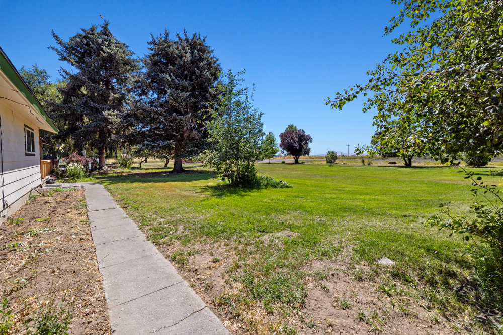 KLAMATH FALLS, Oregon, 97603, United States, 3 Bedrooms Bedrooms, ,2 BathroomsBathrooms,Residential,For Sale,1984285