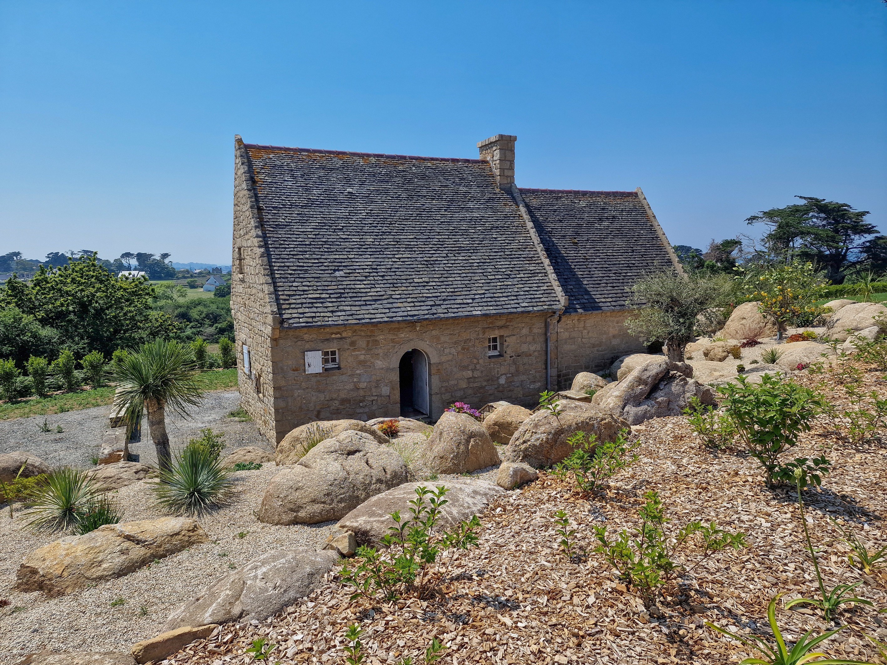  An Exceptional Coastal Estate in Plougrescant: A Canvas for Bespoke Luxury - 物件實景