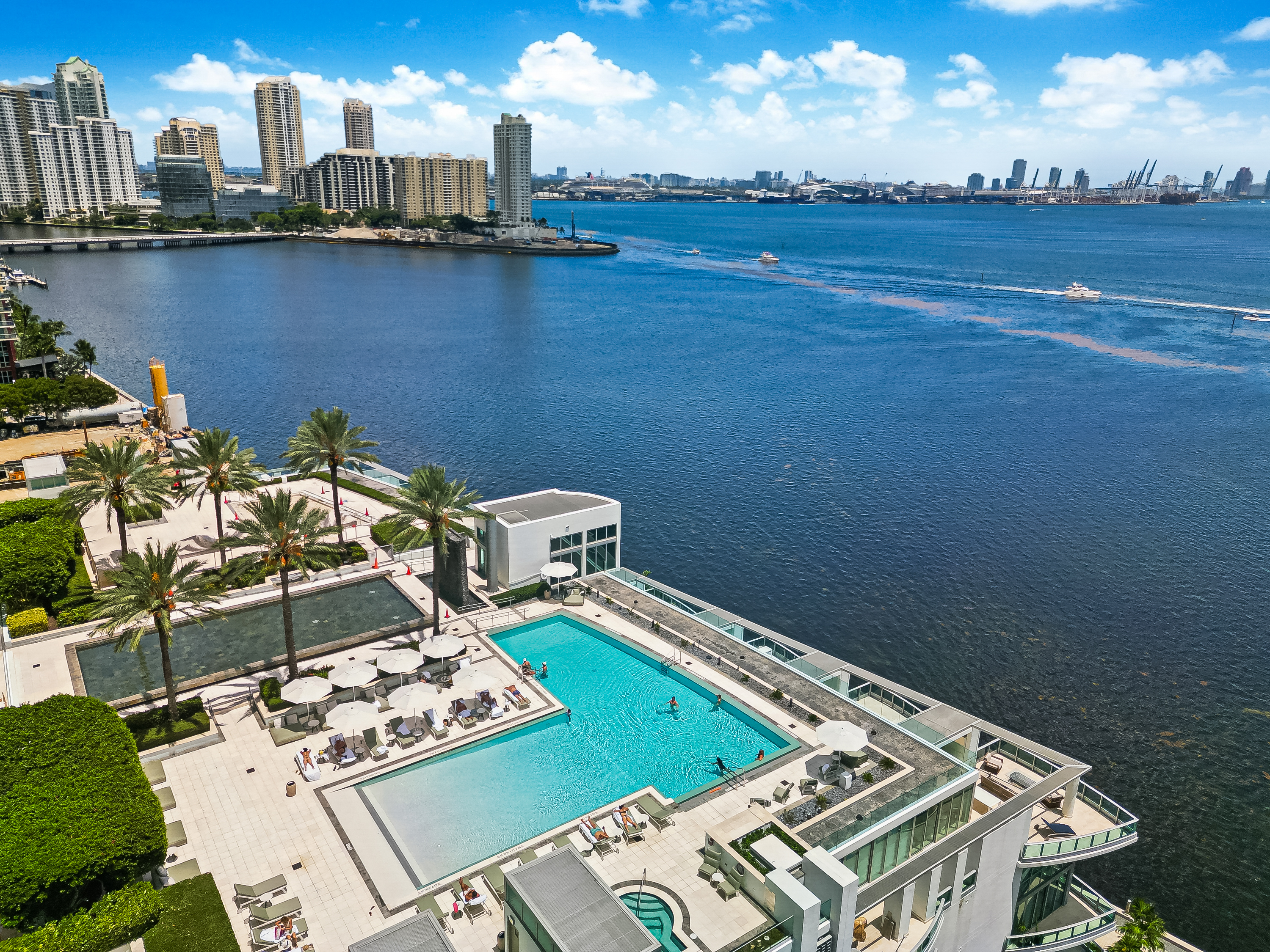  1331 Brickell Bay Dr, Miami, FL, 33131 - 物件實景