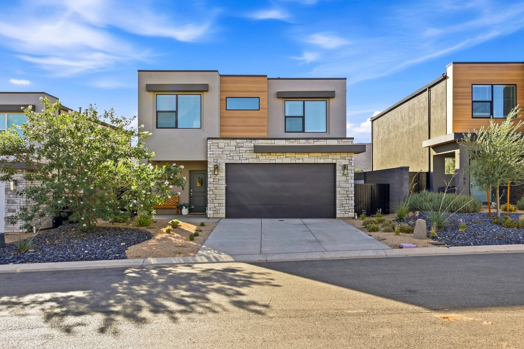  4-Bedroom Long Valley Home with Spacious Yard & Resort Amenities - 物件實景