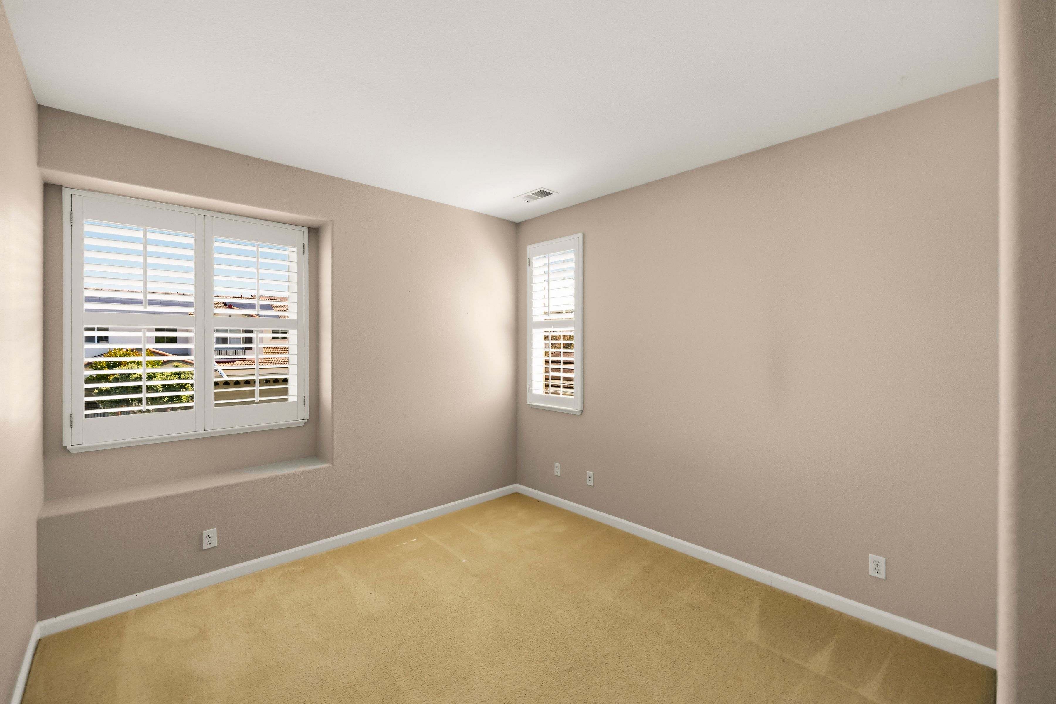  4890 Peninsula Point Drive - 物件實景