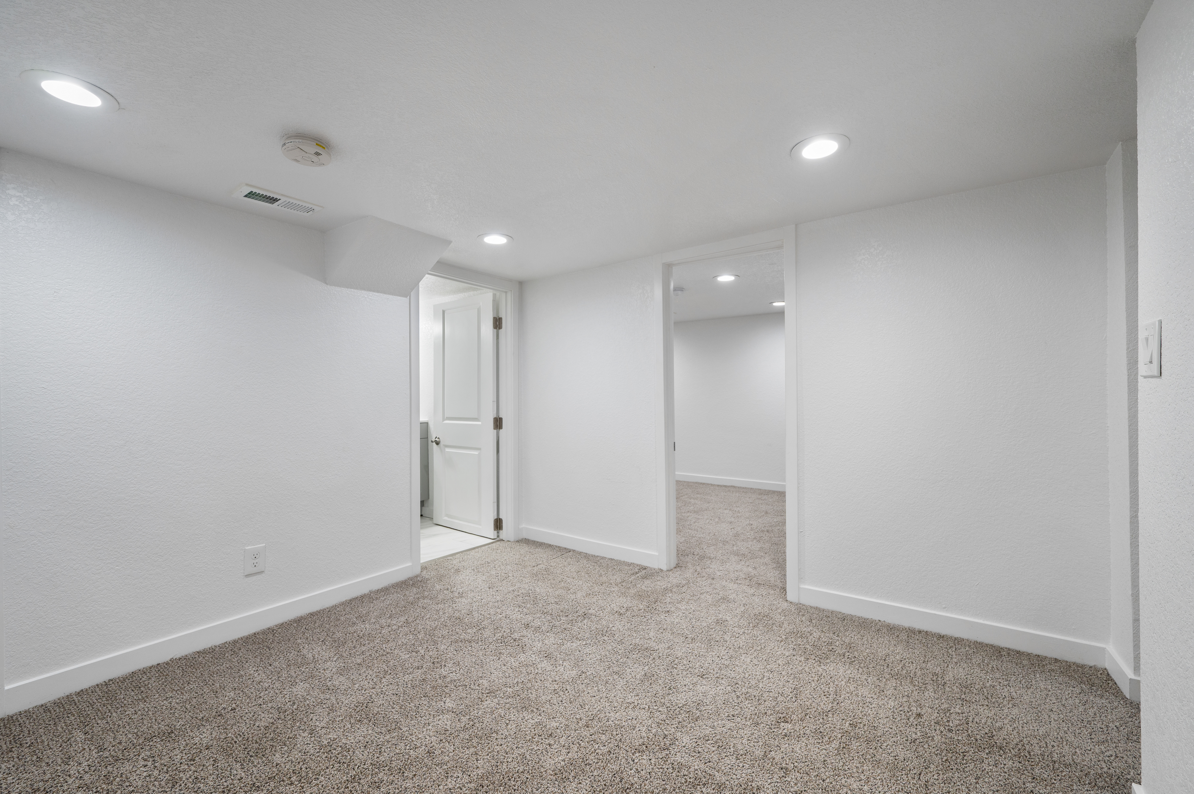  Fully Remodeled Two Bedroom - 物件實景