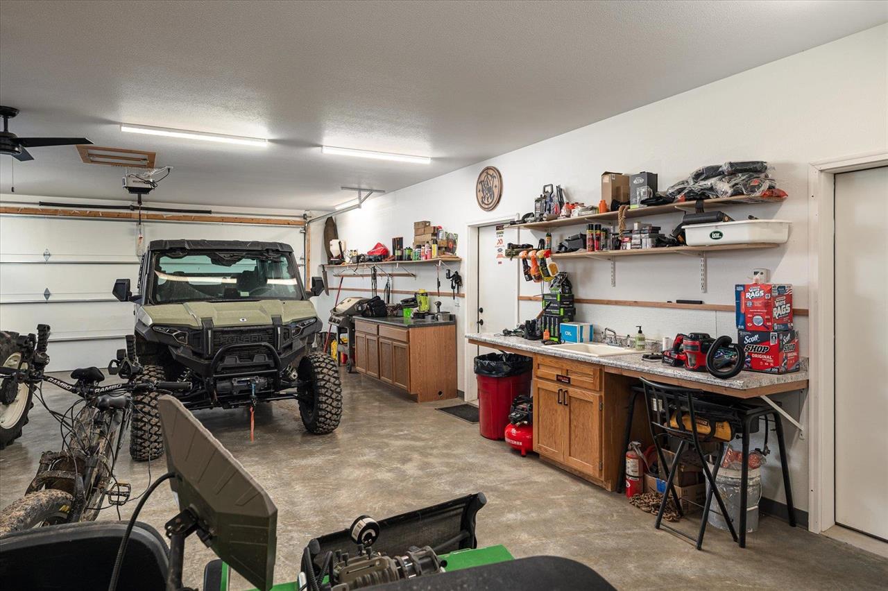 Muscoda, Wisconsin, 53573, United States, 3 Bedrooms Bedrooms, ,3 BathroomsBathrooms,Residential,For Sale,1990387