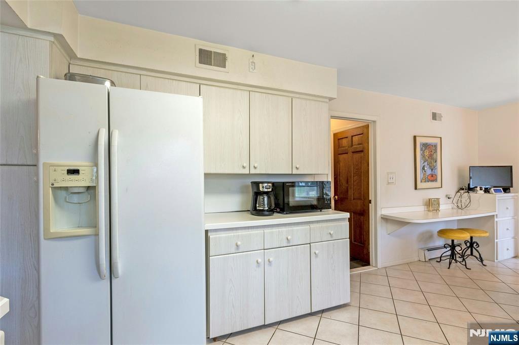 River Vale, New Jersey, 07675, United States, 4 Bedrooms Bedrooms, ,3 BathroomsBathrooms,Residential,For Sale,1987522