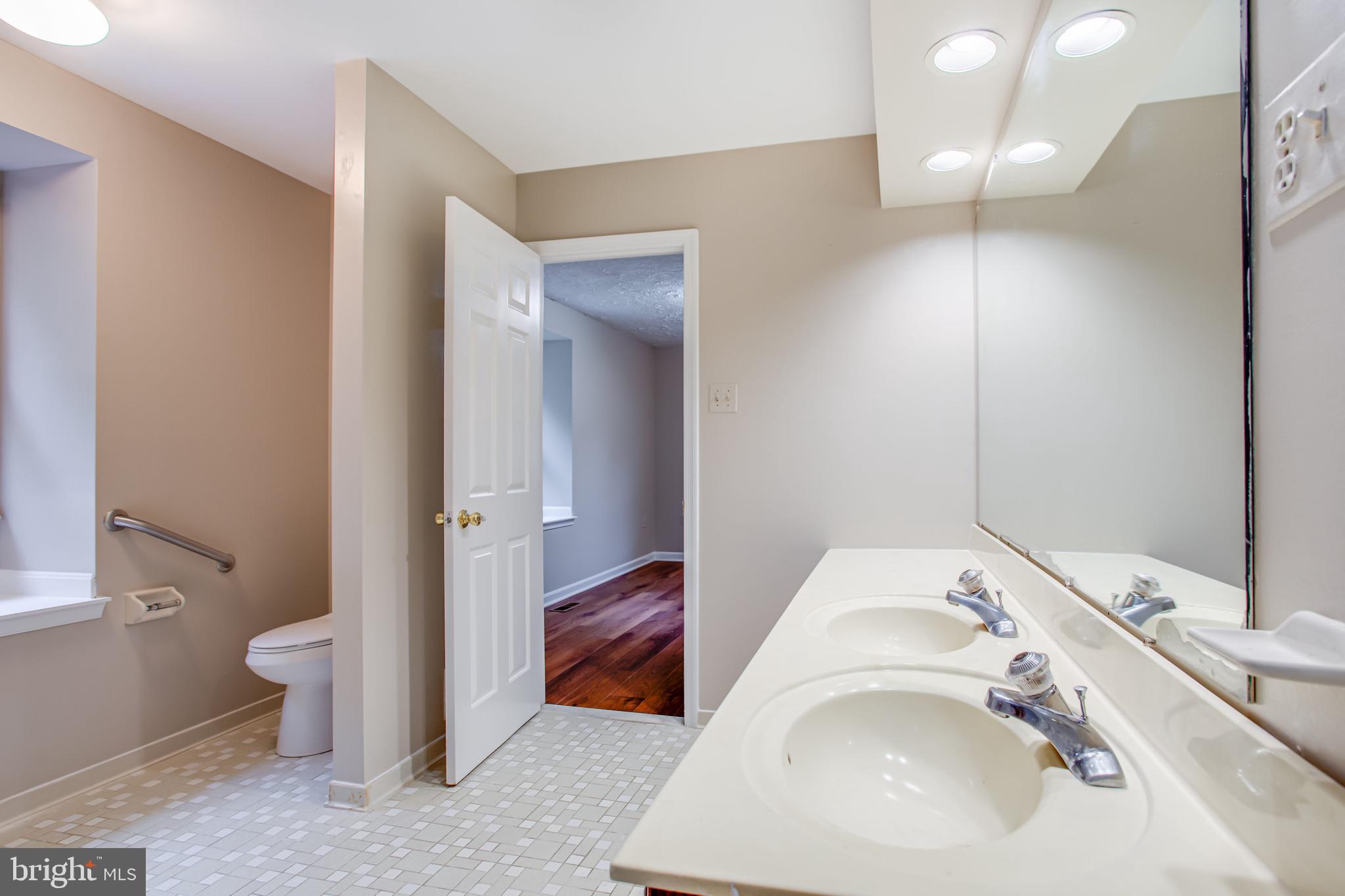 Waldorf, Maryland, 20603, United States, 3 Bedrooms Bedrooms, ,3 BathroomsBathrooms,Residential,For Sale,1909518