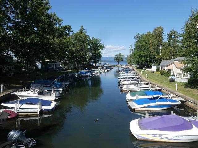 Gilford, New Hampshire, 03249, United States, 2 Bedrooms Bedrooms, ,2 BathroomsBathrooms,Residential,For Sale,1882467