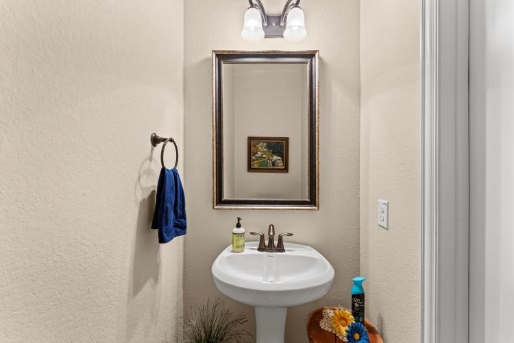 Pearland, Texas, 77089, United States, 4 Bedrooms Bedrooms, ,4 BathroomsBathrooms,Residential,For Sale,1967646