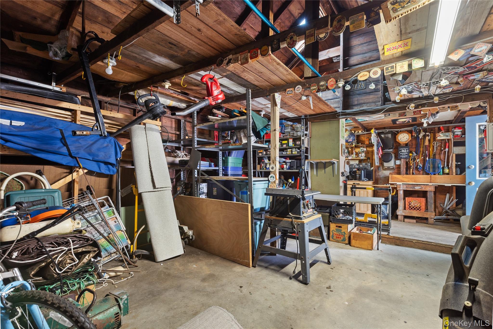 West Islip, New York, 11795, United States, 2 Bedrooms Bedrooms, ,1 BathroomBathrooms,Residential,For Sale,1994287