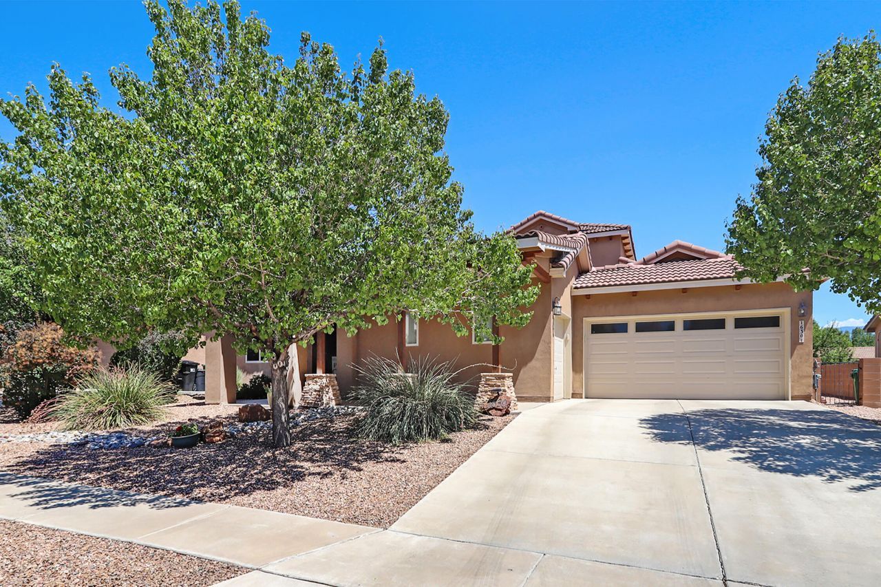 Rio Rancho, New Mexico, 87124, United States, 4 Bedrooms Bedrooms, ,3 BathroomsBathrooms,Residential,For Sale,1956048
