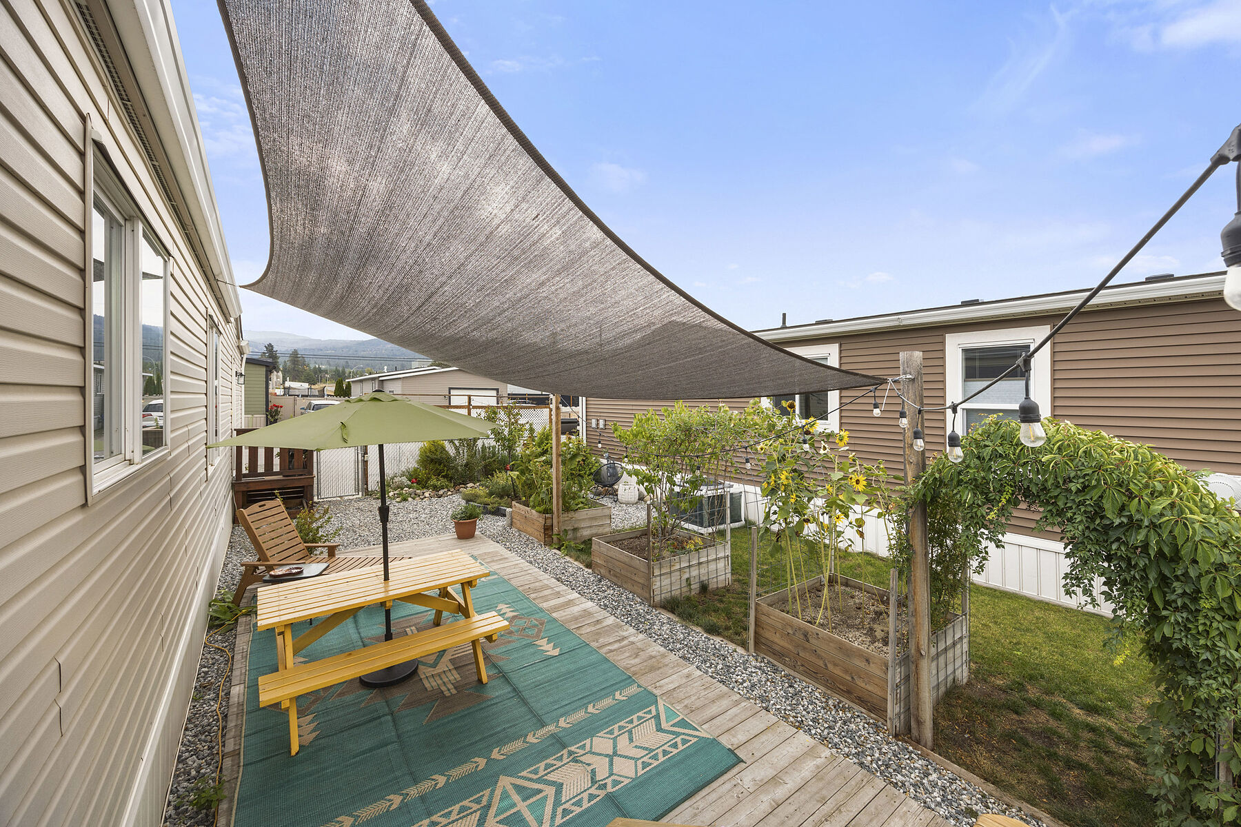  Bright Single Level Living - 物件實景