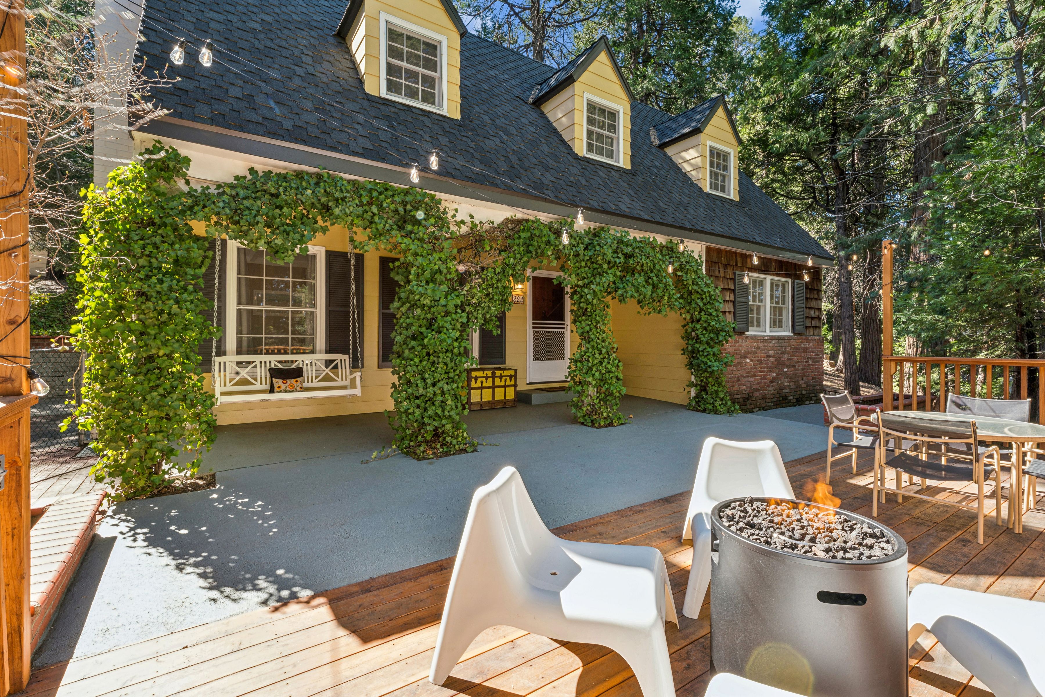  222 Holiday Drive, Lake Arrowhead, CA 92352 - 物件實景