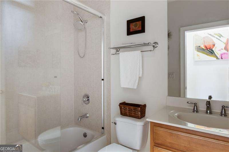 Atlanta, Georgia, 30363, United States, 3 Bedrooms Bedrooms, ,4 BathroomsBathrooms,Residential,For Sale,1913056