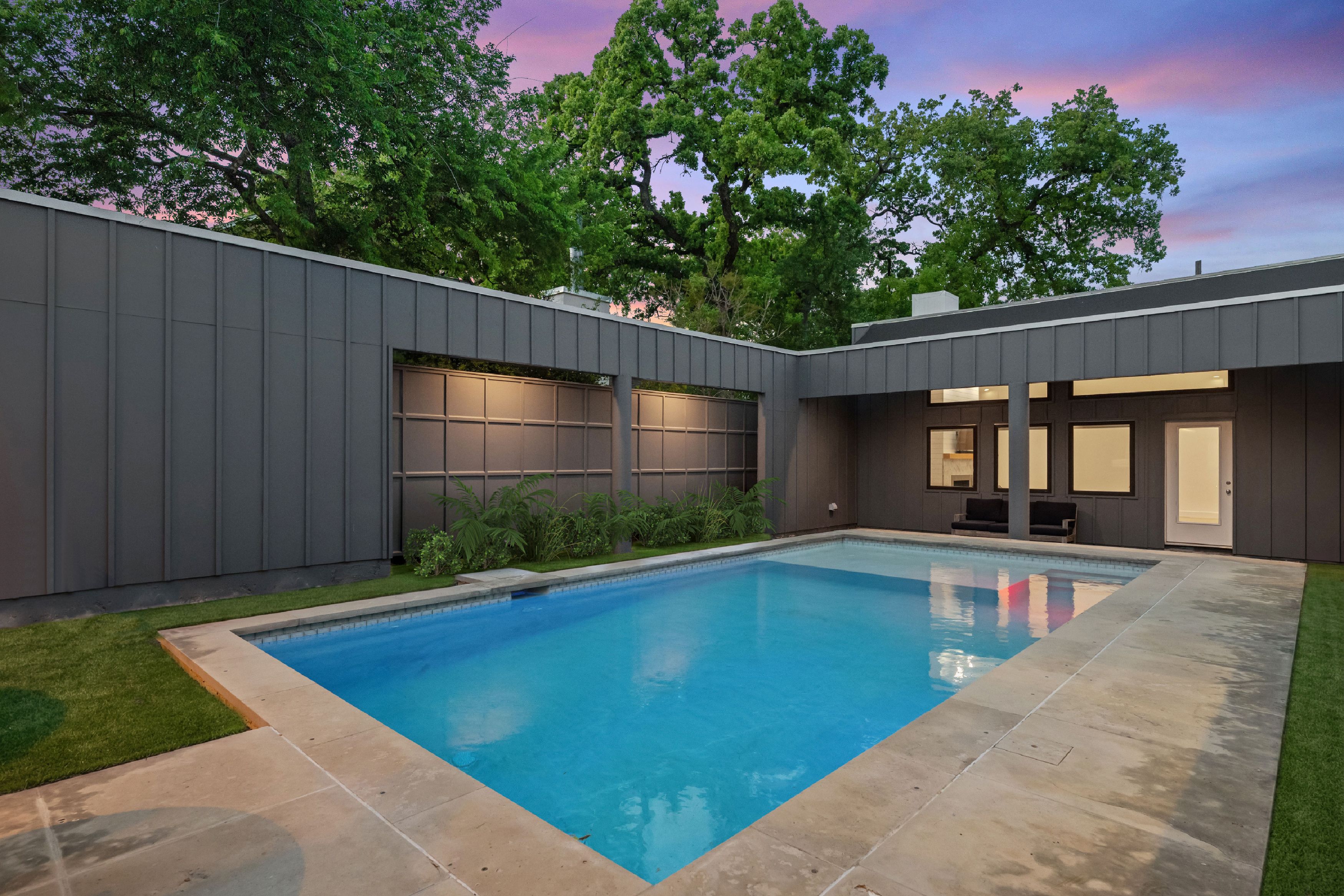  Bridle Path Modern - 物件實景