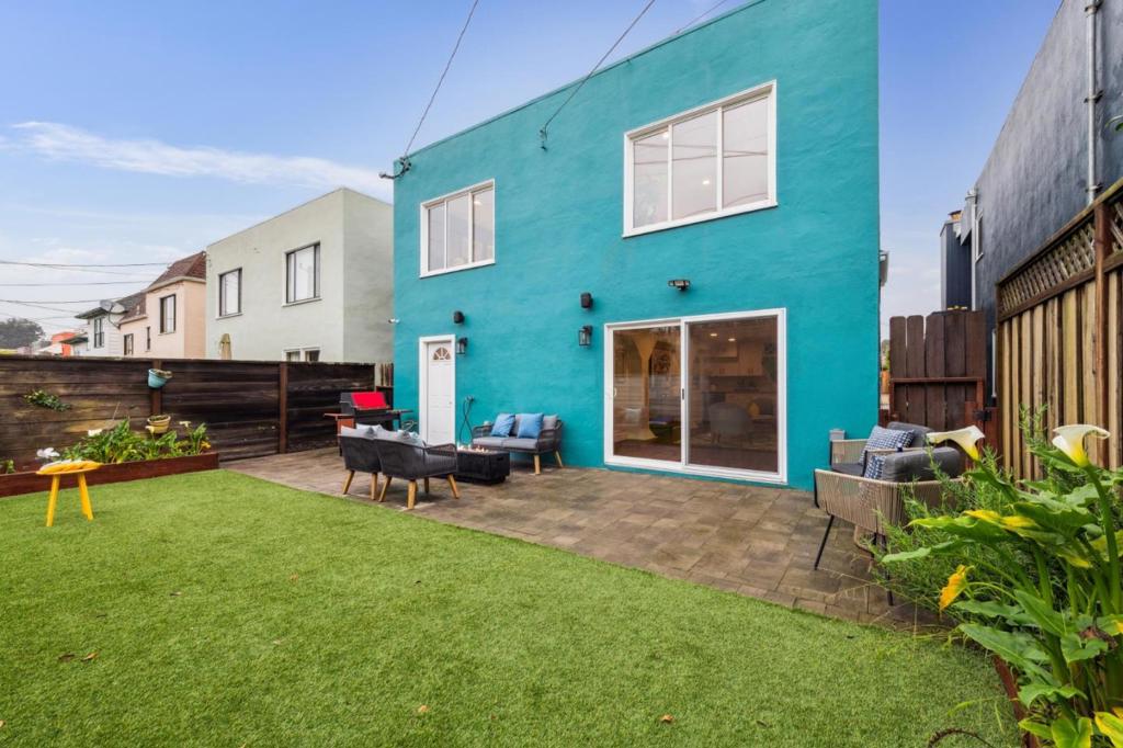 San Francisco, California, 94132, United States, 4 Bedrooms Bedrooms, ,3 BathroomsBathrooms,Residential,For Sale,2005595