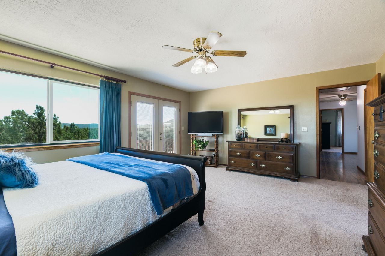 Edgewood, New Mexico, 87015, United States, 4 Bedrooms Bedrooms, ,3 BathroomsBathrooms,Residential,For Sale,1892952