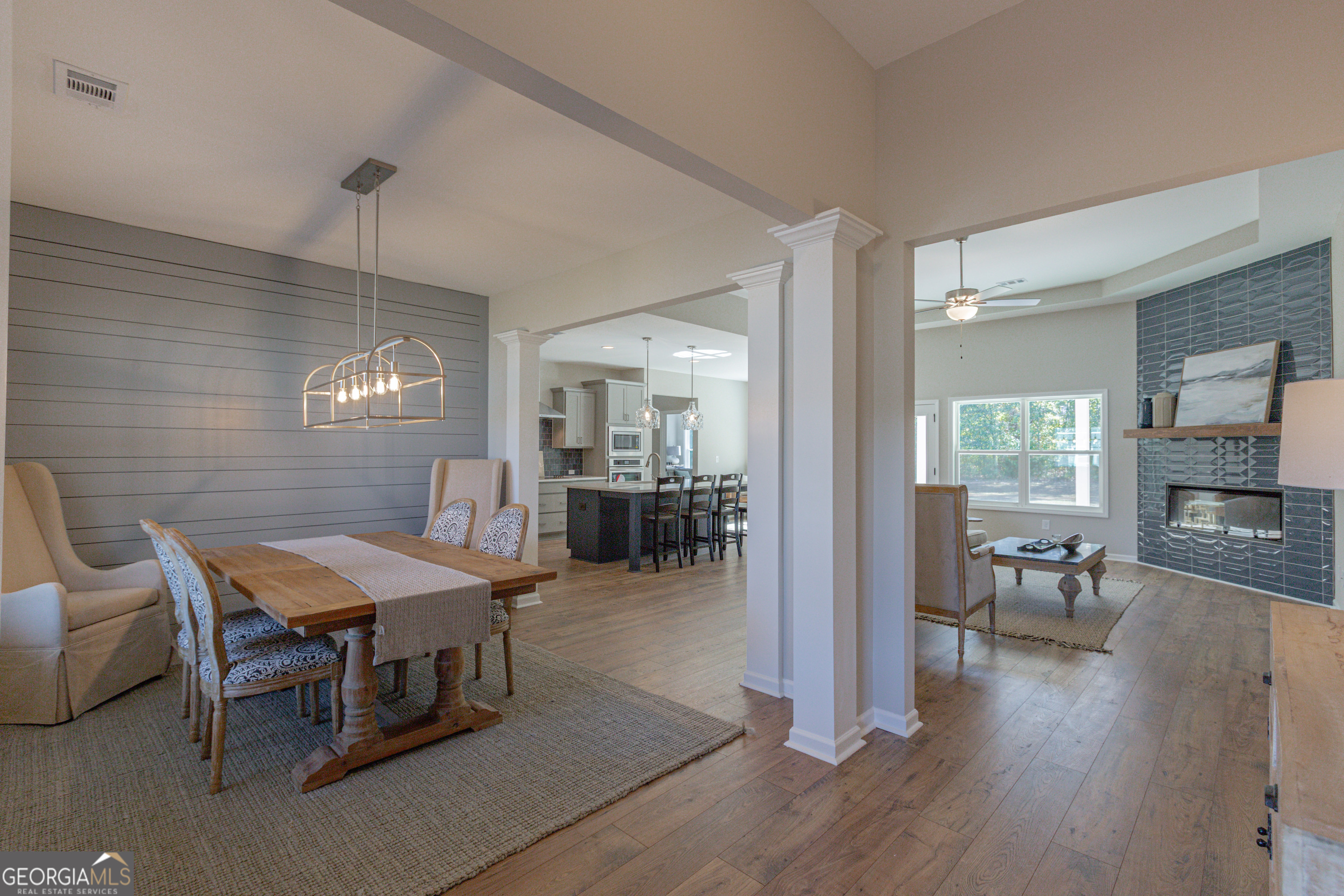 Senoia, Georgia, 30276, United States, 4 Bedrooms Bedrooms, ,3 BathroomsBathrooms,Residential,For Sale,1987770