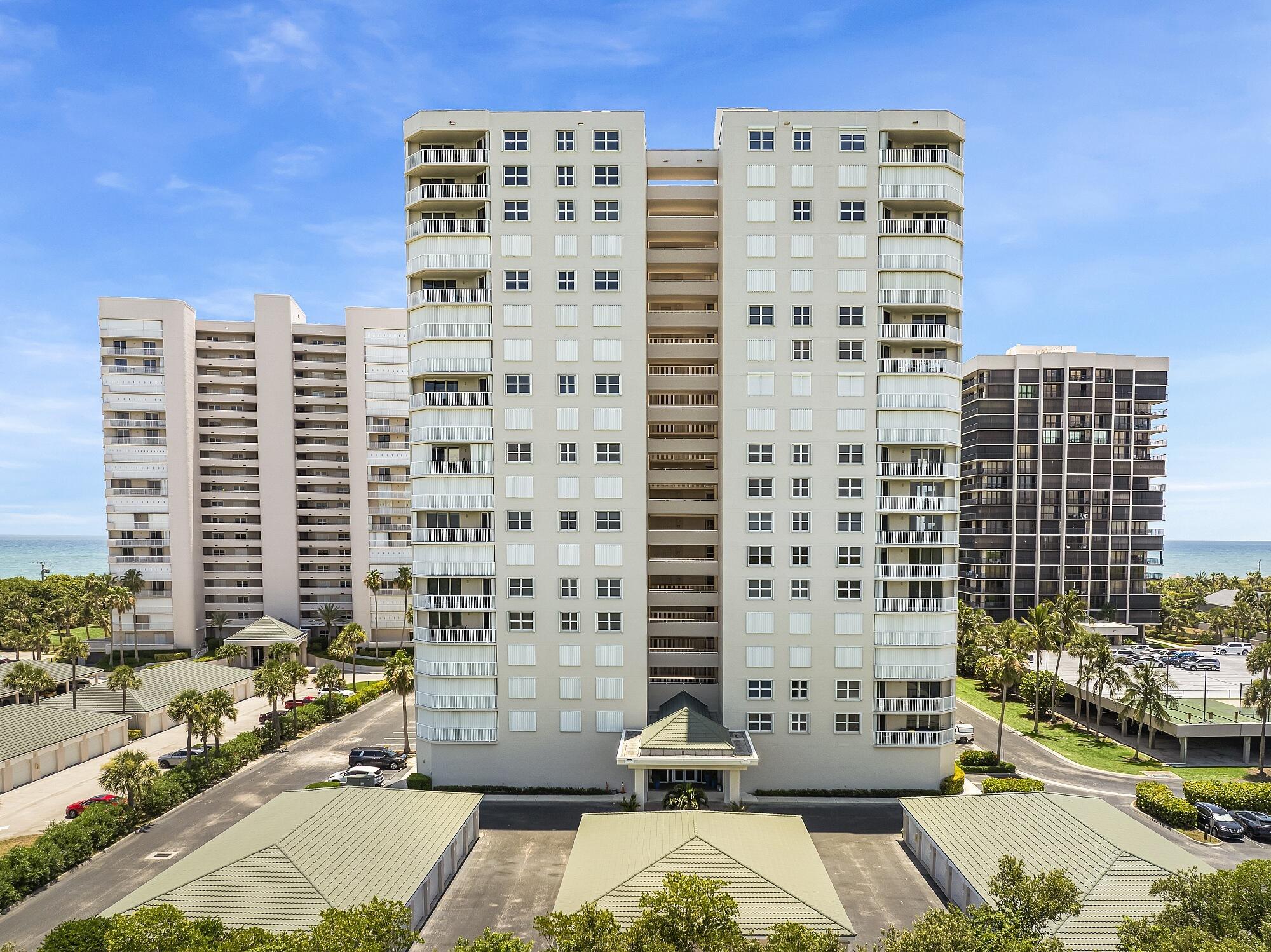 Hutchinson Island, Florida, 34949, United States, 3 Bedrooms Bedrooms, ,2 BathroomsBathrooms,Residential,For Sale,1959425