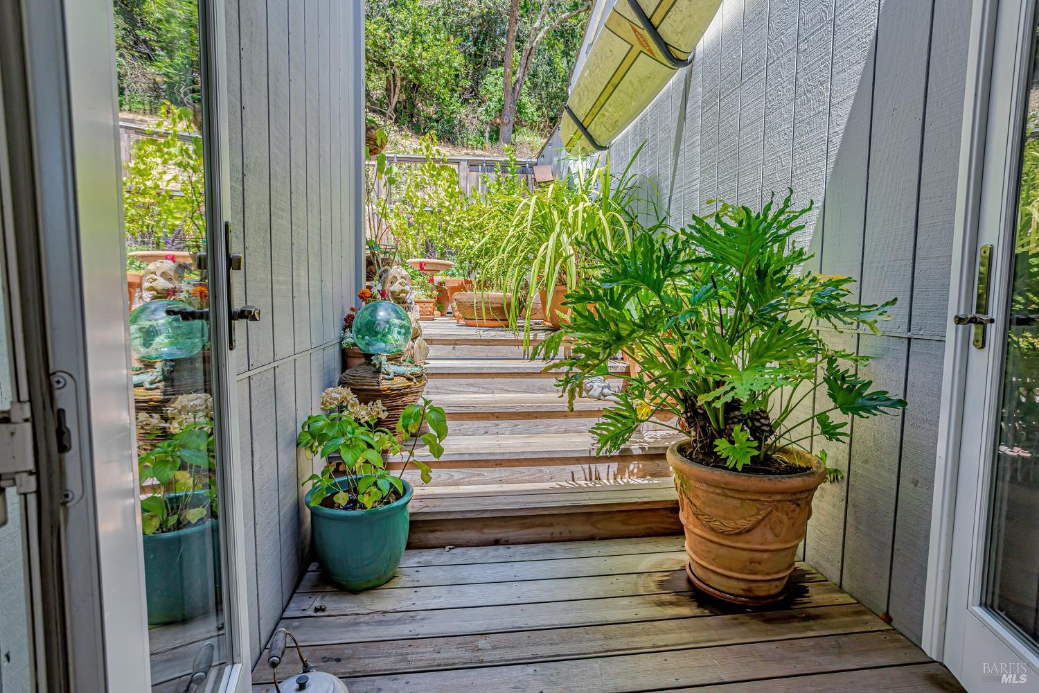 Kentfield, California, 94904, United States, 1 Bedroom Bedrooms, ,1 BathroomBathrooms,Residential,For Sale,1903571
