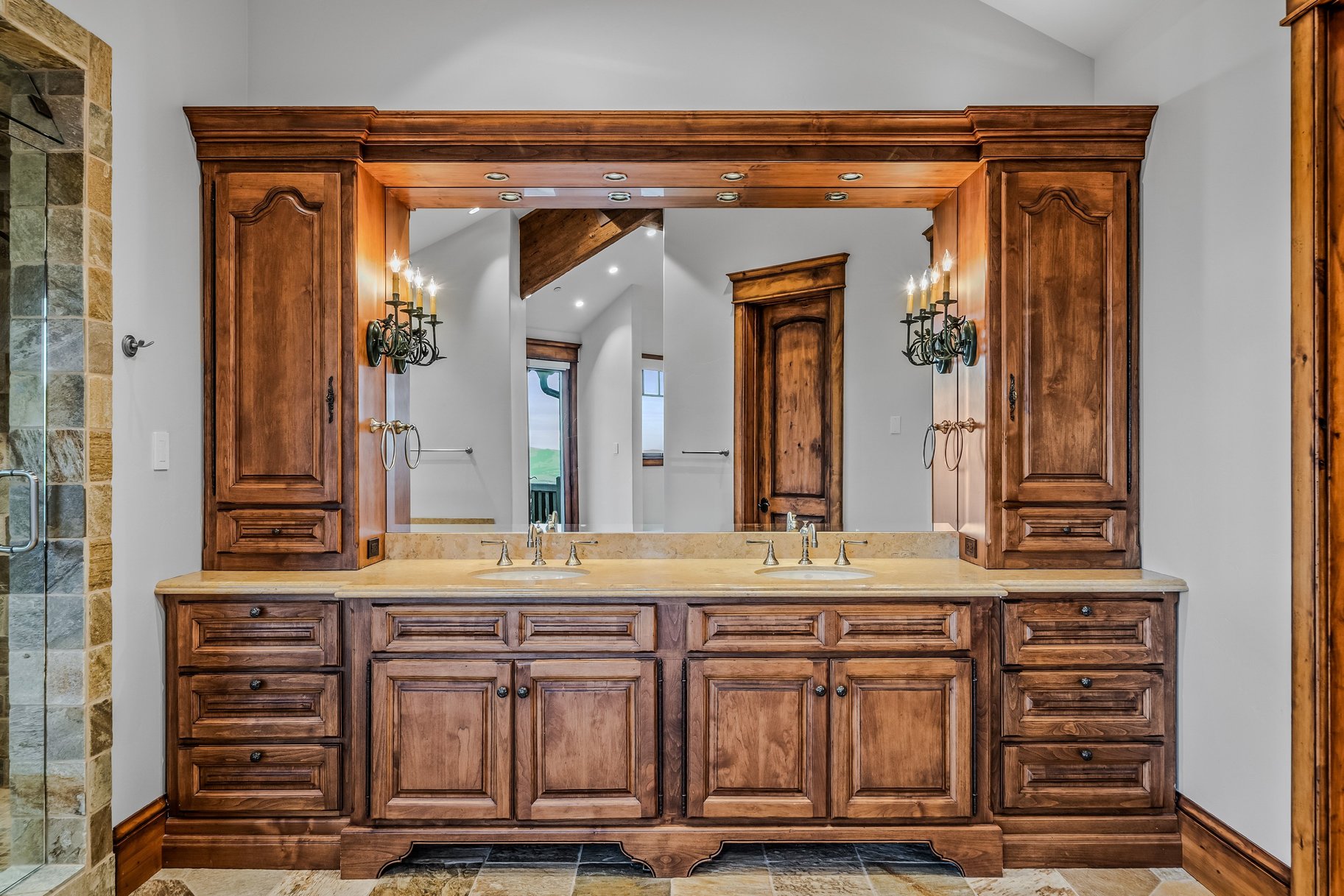  Panoramic Views, Ski-In/Ski-Out, with Private Guest House in Park City - 物件實景