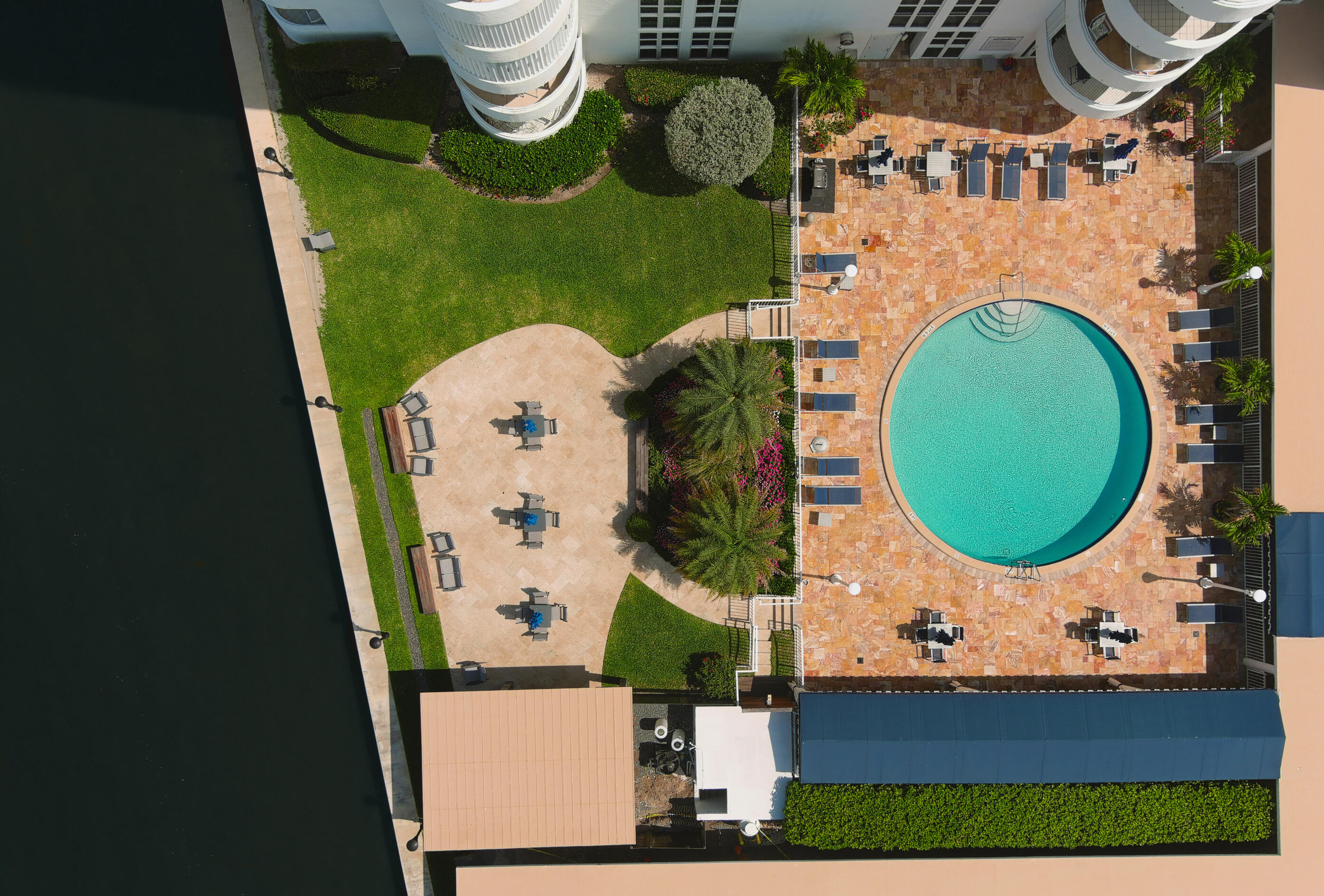 Delray Beach, Florida, 33483, United States, 2 Bedrooms Bedrooms, ,2 BathroomsBathrooms,Residential,For Sale,1826520