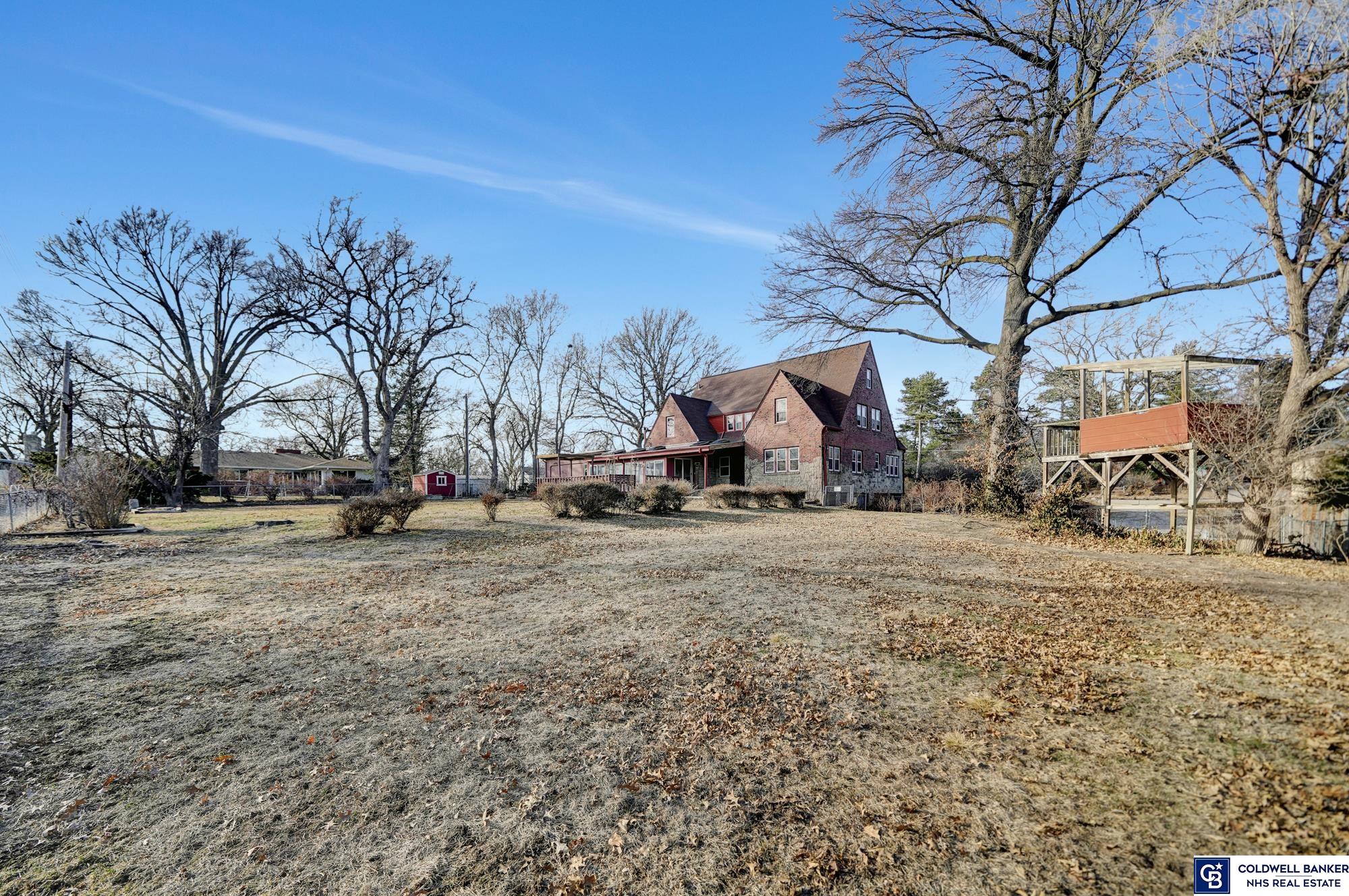Lincoln, Nebraska, 68510, United States, 6 Bedrooms Bedrooms, ,2 BathroomsBathrooms,Residential,For Sale,1796246