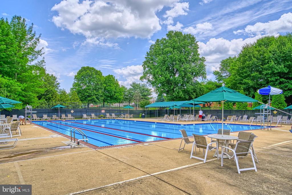 Reston, Virginia, 20194, United States, 4 Bedrooms Bedrooms, ,4 BathroomsBathrooms,Residential,For Sale,2047998