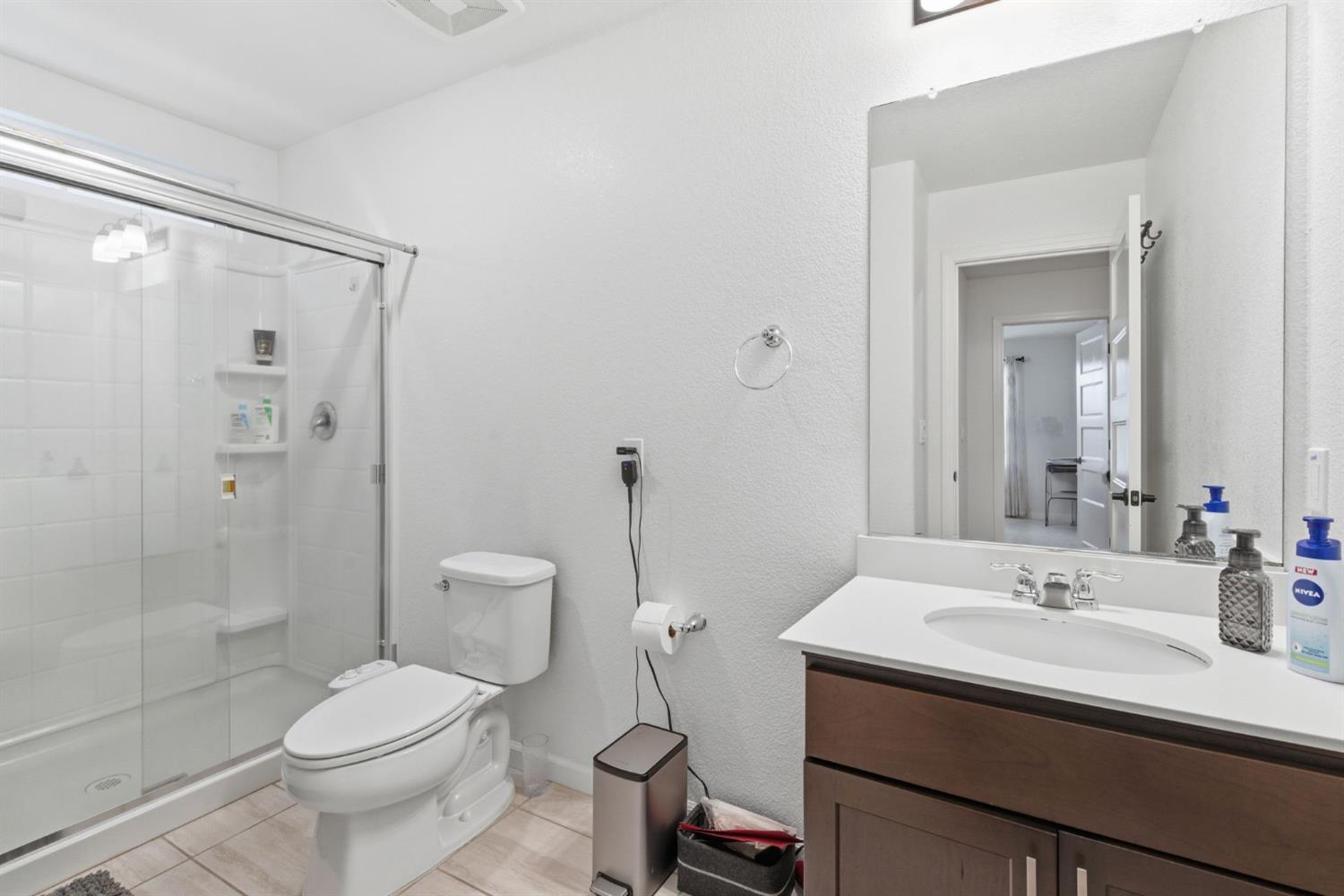 Manteca, California, 95337, United States, 4 Bedrooms Bedrooms, ,3 BathroomsBathrooms,Residential,For Sale,2001194