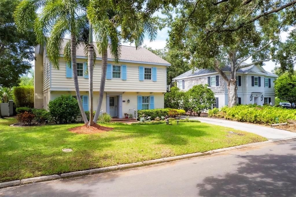 Tampa, Florida, 33629, United States, 4 Bedrooms Bedrooms, ,3 BathroomsBathrooms,Residential,For Sale,1885727