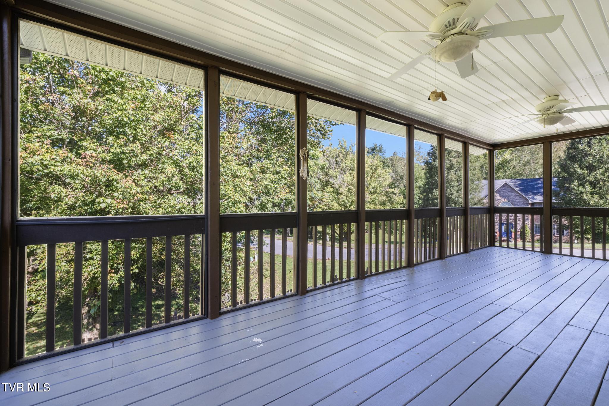 Gray, Tennessee, 37615, United States, 5 Bedrooms Bedrooms, ,4 BathroomsBathrooms,Residential,For Sale,1978234