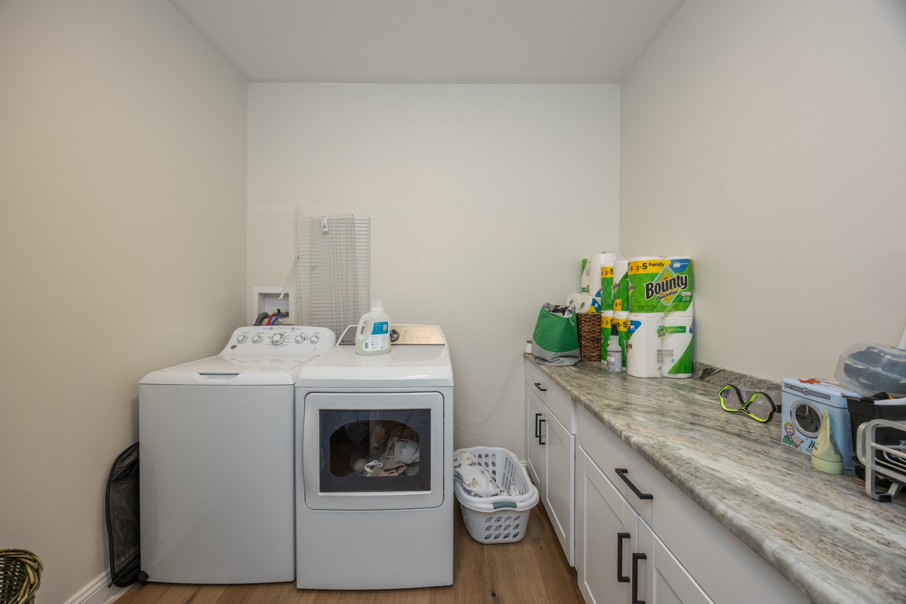  28 Queen Anne Court - 物件實景