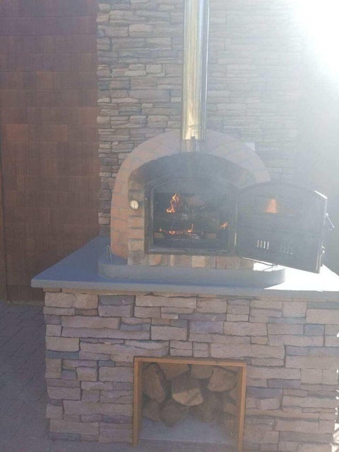 KLAMATH FALLS, Oregon, 97601, United States, 3 Bedrooms Bedrooms, ,3 BathroomsBathrooms,Residential,For Sale,1973852