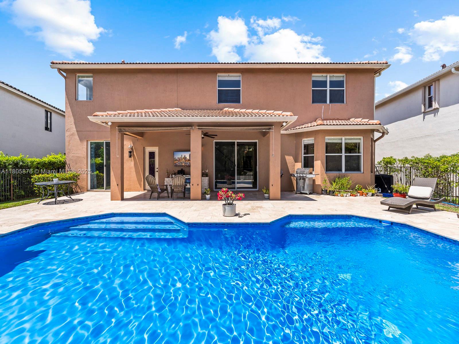 Weston, Florida, 33332, United States, 5 Bedrooms Bedrooms, ,5 BathroomsBathrooms,Residential,For Sale,1826480