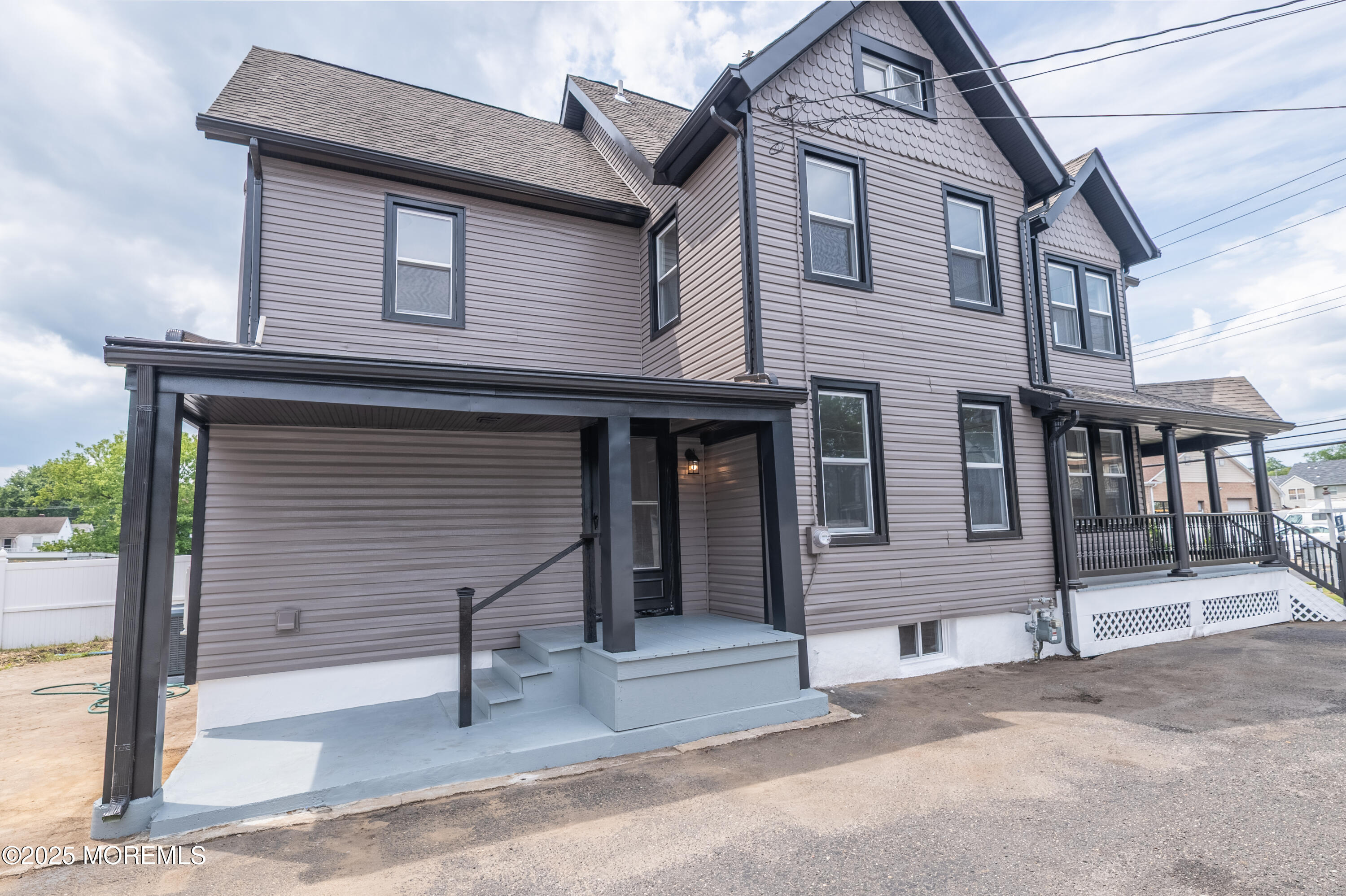 Englishtown, New Jersey, 07726, United States, 6 Bedrooms Bedrooms, ,4 BathroomsBathrooms,Residential,For Sale,1908199