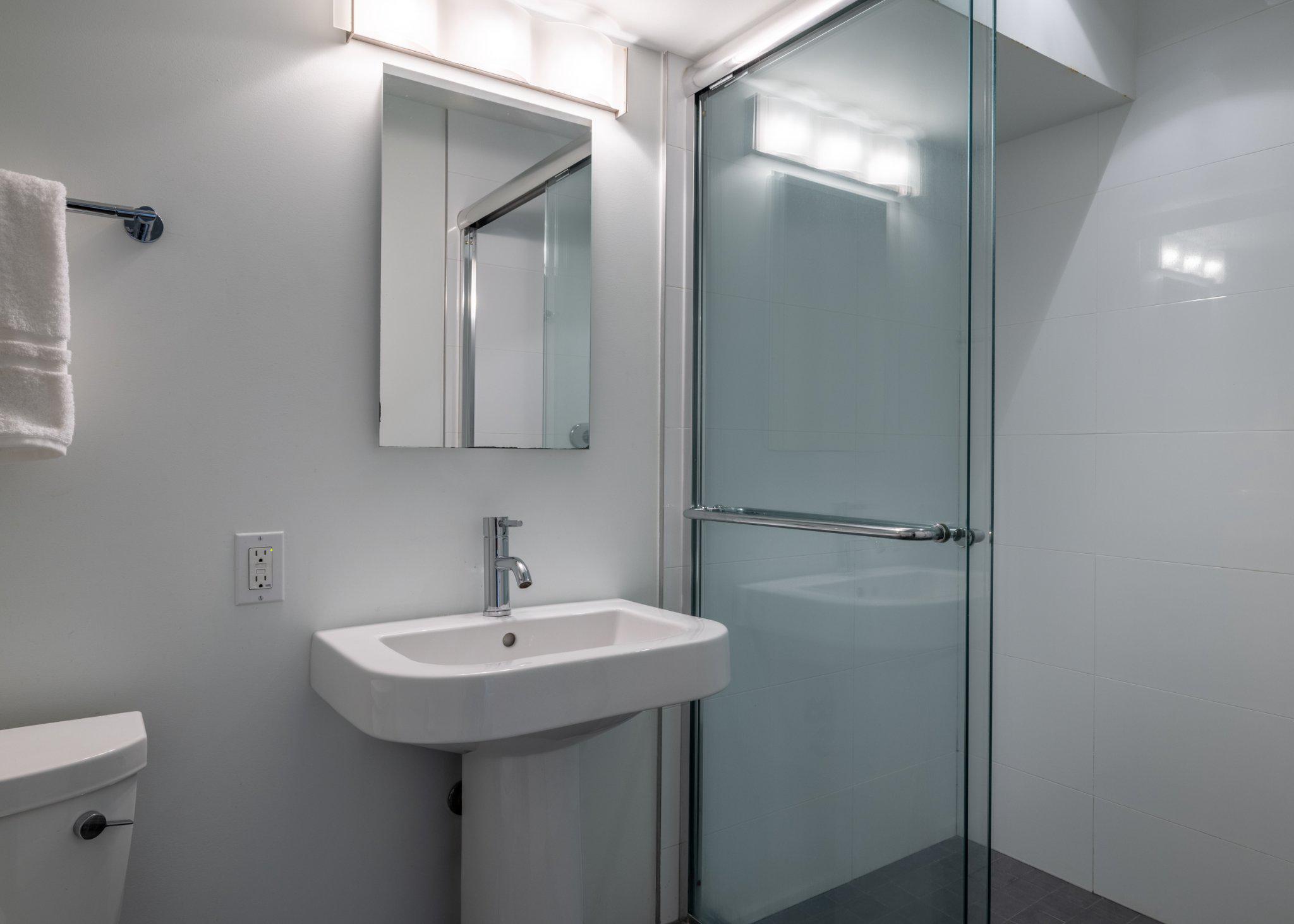  7405 Helmsdale Road, Bethesda, MD, 20817 - 物件實景