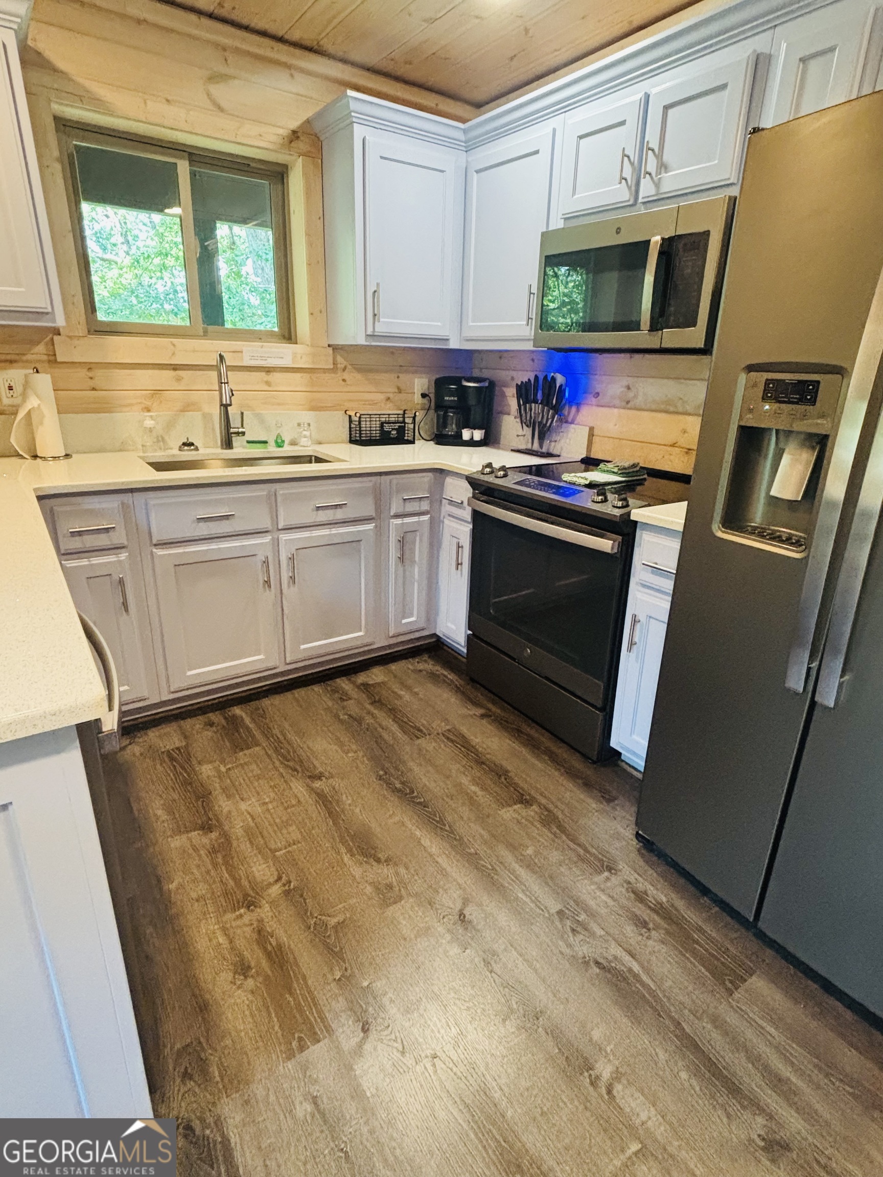 Cleveland, Georgia, 30528, United States, 1 Bedroom Bedrooms, ,1 BathroomBathrooms,Residential,For Sale,1864769