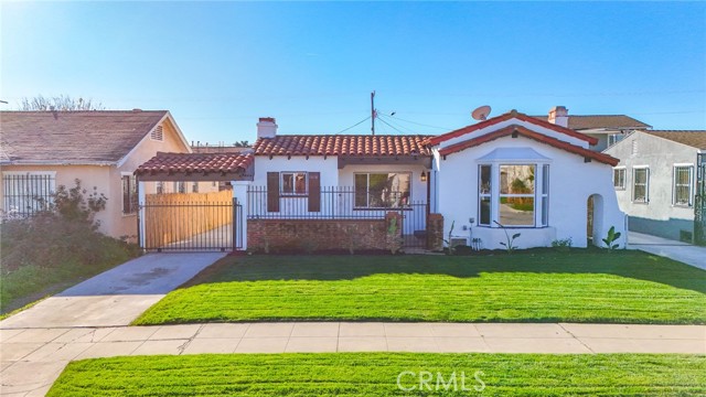 Los Angeles, California, 90047, United States, 5 Bedrooms Bedrooms, ,Residential,For Sale,2009243