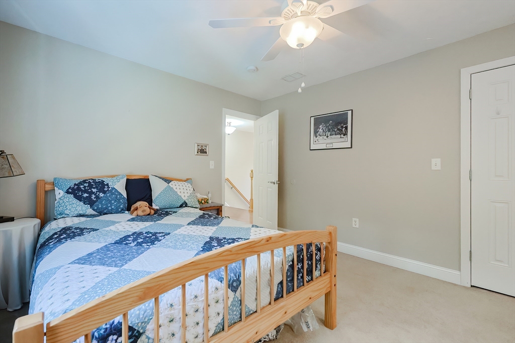 Northbridge, Massachusetts, 01534, United States, 4 Bedrooms Bedrooms, ,2 BathroomsBathrooms,Residential,For Sale,1977320