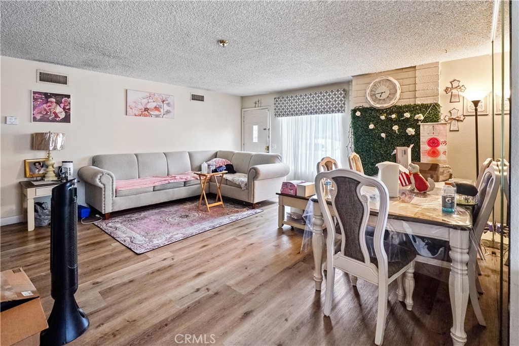 West Hills, California, 91307, United States, ,Residential,For Sale,1999055