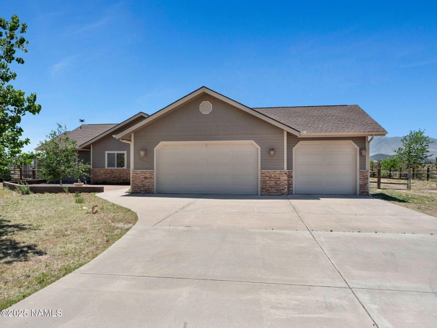 Flagstaff, Arizona, 86004, United States, 3 Bedrooms Bedrooms, ,2 BathroomsBathrooms,Residential,For Sale,1981863